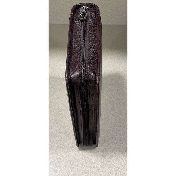 Elegant Brown Leather Planner - Picture 6 of 14